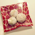 mariti's cooksnap of when they made さくさく☆いちごのスノーボールクッキー.