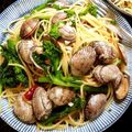 hatchyotch's cooksnap of when they made 春の旬な食材★あさりと菜の花のパスタ.