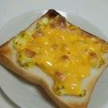 ☆sinnkuro★'s cooksnap of when they made 簡単たまごとチーズのオープンサンド.