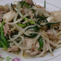 通りすがりのりん's cooksnap of when they made 豚バラとニラともやしの炒め物.