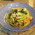 ぶ〜こ♡'s cooksnap of when they made * 小松菜と豚肉のピリ辛和風パスタ *.
