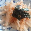 ４番目's cooksnap of when they made 計量要らず！キムチの素大根サラダ.