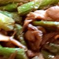 くるくま葉月's cooksnap of when they made まいたけとアスパラガスの炒め物.
