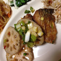 yusakuma's cooksnap of when they made 寿司酢で！れんこんとサバの南蛮漬け.