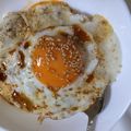 ゆきみだいふく♥'s cooksnap of when they made ピリ辛だし醤油タレ！納豆とろろ目玉焼き丼.