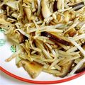 りょーーーちん's cooksnap of when they made 椎茸ともやしのにんにく醤油炒め.
