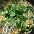 ＊トイ＊'s cooksnap of when they made 食感がおいしい！春菊とえのきの卵とじ.