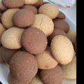 リョウブ's cooksnap of when they made 4種の味のチョコ入りホロホロクッキー.