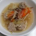 ☆佳恵☆'s cooksnap of when they made 餃子の種☆野菜たっぷり肉団子スープ.