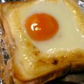 ぱんだーけいちゃん's cooksnap of when they made マヨチーズ☆目玉トースト.