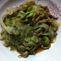 fxoxo's cooksnap of when they made レタスと舞茸とにんにくのお醤油炒め！.