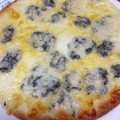 みどったん's cooksnap of when they made ３種のチーズピザｗｉｔｈはちみつ♪.