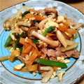 ツインズ♀ママ's cooksnap of when they made 彩り野菜の豚玉炒め.