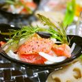 putimiko's cooksnap of when they made 新玉ねぎとスモークサーモンの和え物.