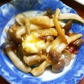 ユーロン's cooksnap of when they made 【ありあわせ】きのこと玉ねぎのチーズ炒め.