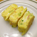 ぐーたらレシピ研究所's cooksnap of when they made カニカマとねぎの卵焼き.