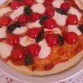 anne☆pain's cooksnap of when they made 簡単５分☆トースターでマルゲリータ風ピザ.