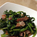 なみかん's cooksnap of when they made 簡単10分★大根葉とベーコン炒め.