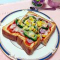 サンディサンディ's cooksnap of when they made ハムとピーマンのピザトースト.