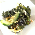 jyocchi's cooksnap of when they made わかめツナきゅうりを卵がとりもつ和え物.