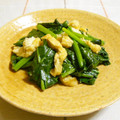 nasubeam's cooksnap of when they made ほうれん草と揚げの柚子胡椒バター炒め.