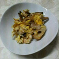 こけころん's cooksnap of when they made しいたけとちくわの卵とじ.