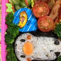 まよかぁさん's cooksnap of when they made キャラ弁 水族館には魚＆ペンギン.