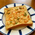 msft5632's cooksnap of when they made 鮭フレーク×野菜 マヨチーズトースト.