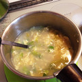 YotoKoppy's cooksnap of when they made 超簡単♪レタスとたまごのスープ.