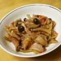 ぽりぽり拓庵's cooksnap of when they made しめじとベーコンの和え物.