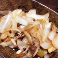 1094403's cooksnap of when they made ポン酢で！しめじと玉ねぎの甘酢炒め.