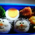 ana11's cooksnap of when they made キャラ弁☆子供に人気　ドラえもんおにぎり.