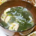 あいぱらりん's cooksnap of when they made コンソメスープ：乾燥わかめ＋干しシイタケ.