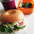 tomo_5124's cooksnap of when they made ランチ☆生ハムとアボガドのベーグルサンド.