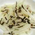 ssk123022's cooksnap of when they made 大根と塩こんぶのあえ物.