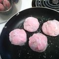 natushale's cooksnap of when they made もち粉で作るイチゴ大福♪.
