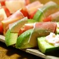 noamanma's cooksnap of when they made アボカドとトマトの生ハム巻き.