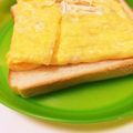 MIDORI翠's cooksnap of when they made 絶品☆チーズとサラダのエッグ包みトースト.