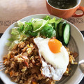 じぇるそみーの's cooksnap of when they made ソース焼きめしの目玉焼きのっけ.