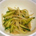 きゃりーぃ's cooksnap of when they made ＊節約＊もやしと胡瓜の胡麻和え＊.
