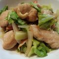 ﾅｼｴﾓﾝ's cooksnap of when they made 鶏胸肉と春キャベツのカシューナッツ炒め☆.
