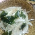 うめもどき's cooksnap of when they made 簡単☆新玉ねぎと若芽のサラダ.
