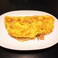 noranomi's cooksnap of when they made 玉ねぎとベーコンとチーズのオムレツ.