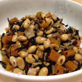 ©tamaco's cooksnap of when they made 簡単！おふくろの味 ひじきの煮物.