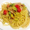 おぎはぎ's cooksnap of when they made 15分でできるアボカドパスタ.