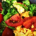 zurdo_mil's cooksnap of when they made ブロッコリーとトマトの卵とじ.