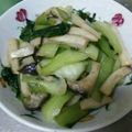 Lycheesoda's cooksnap of when they made エリンギとチンゲン菜の簡単な炒めもの.
