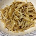 ぼのん's cooksnap of when they made 昆布つゆと塩昆布ともやしのナムル.