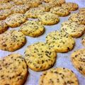 NANAさん's cooksnap of when they made 和クッキー☆たっぷり黒ごま.