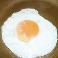 Satoco❋'s cooksnap of when they made 膜を張ってきれいに半熟目玉焼きを作る方法.